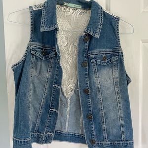Sleeveless Jean Jacket